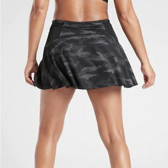 Athleta Match Point Skort 13.5" Size Small Color Black Camo - Picture 2 of 14